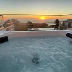 Mar A Vista - With Pool, Gym And Sea Views * نازاريه
