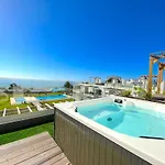 Mar A Vista - With Pool, Gym And Sea Views شقة نازاريه