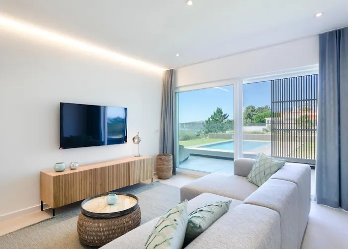 Mar A Vista - With Pool, Gym And Sea Views * Nazaré