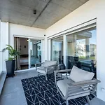 Mar A Vista - With Pool, Gym And Sea Views Appartement *
