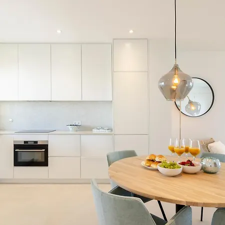 Mar A Vista - With Pool, Gym And Sea Views Apartman Nazaré