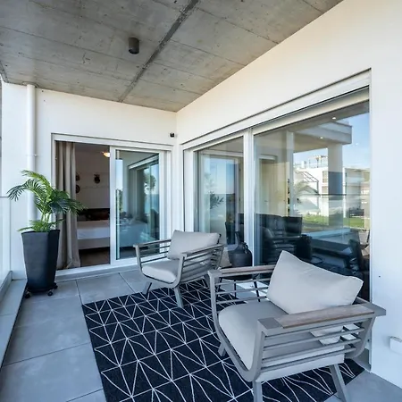 Mar A Vista - With Pool, Gym And Sea Views Апартаменты *