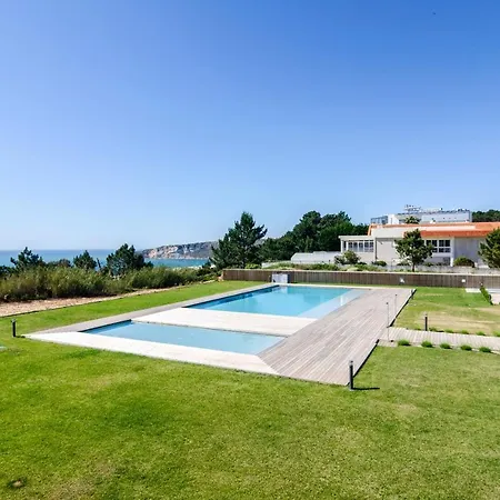 Апартаменты Mar A Vista - With Pool, Gym And Sea Views Назаре