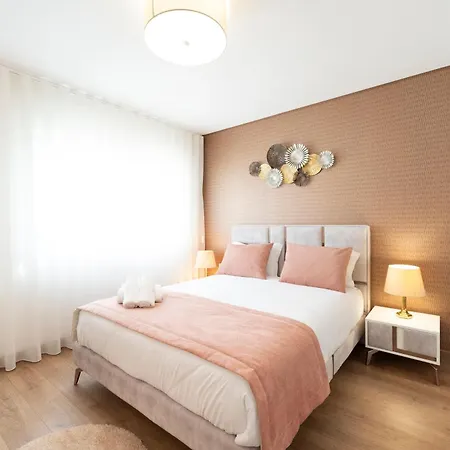 Mar A Vista - With Pool, Gym And Sea Views Nazare