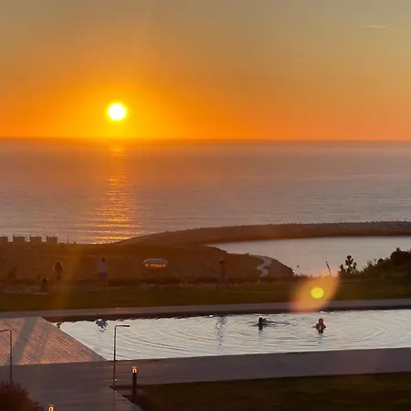 Mar A Vista - With Pool, Gym And Sea Views Nazare