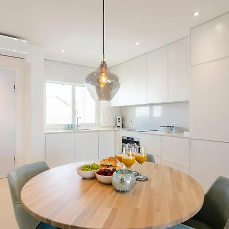 Mar A Vista - With Pool, Gym And Sea Views Apartman