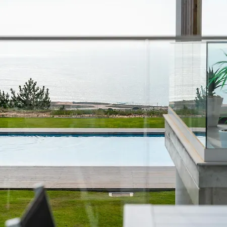 Mar A Vista - With Pool, Gym And Sea Views *