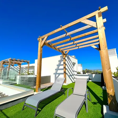 Mar A Vista - With Pool, Gym And Sea Views Апартаменты Назаре