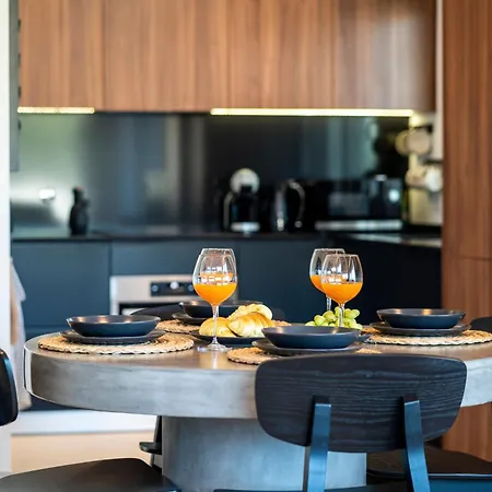 Mar A Vista - With Pool, Gym And Sea Views Апартаменты