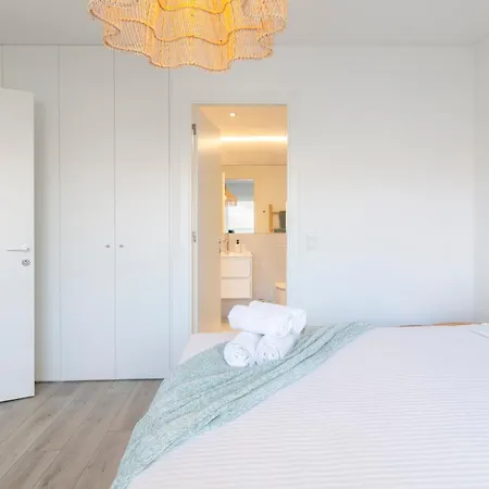 Mar A Vista - With Pool, Gym And Sea Views Апартаменты *