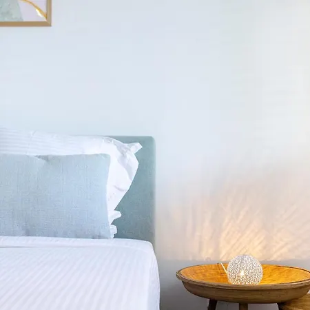 Апартаменты Mar A Vista - With Pool, Gym And Sea Views Назаре