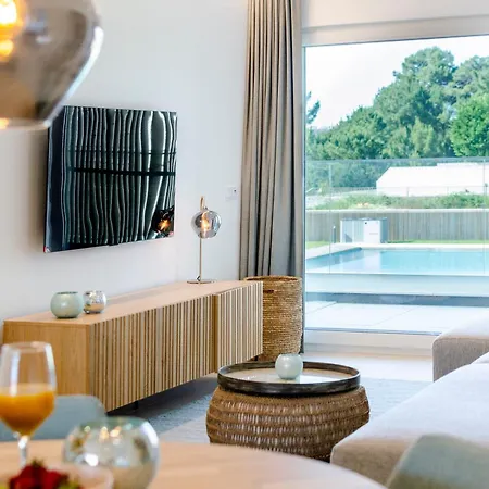 Апартаменты Mar A Vista - With Pool, Gym And Sea Views Назаре