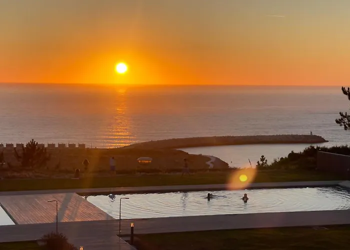 Mar A Vista - With Pool, Gym And Sea Views ナザレ