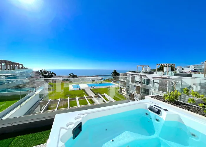 Mar A Vista - With Pool, Gym And Sea Views * ナザレ
